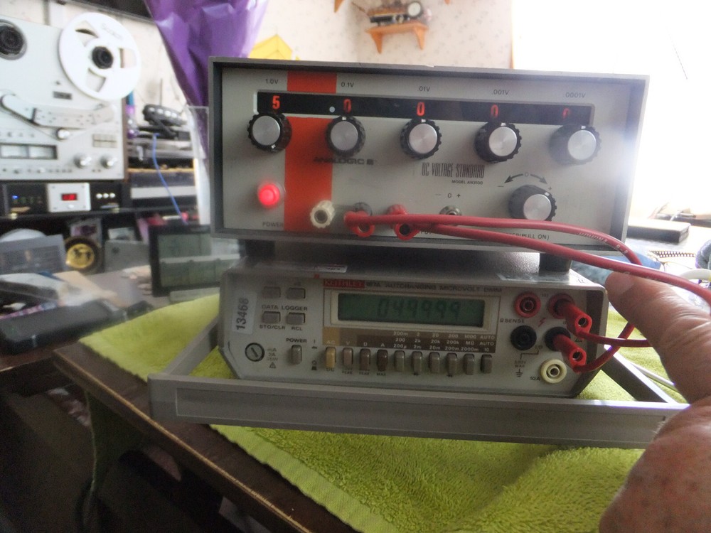 Analogic AN-3100 DC Voltage Standard +/- 11.111 VDC