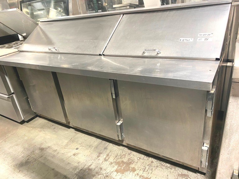 Prep Table/ Beverage-Air SUR-72-30M Mega Top Refrigerated Prep Table