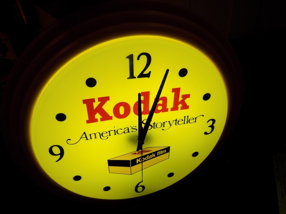 Vintage Kodak Cascade Lighted Plastic Advertising Clock in original Box. It Work