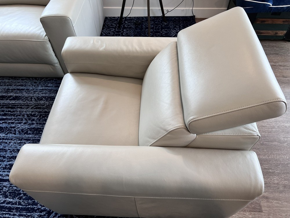 Nevio Leather Recliner Sofa Set