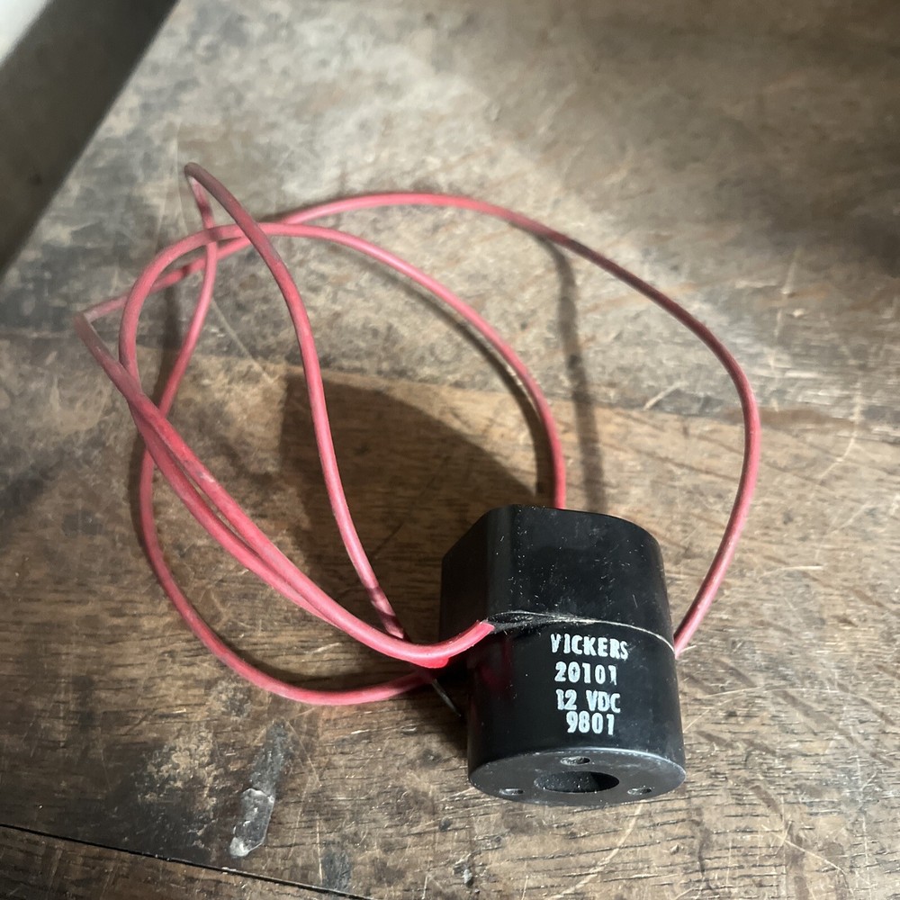 NOS Vickers 12V Coil 20101