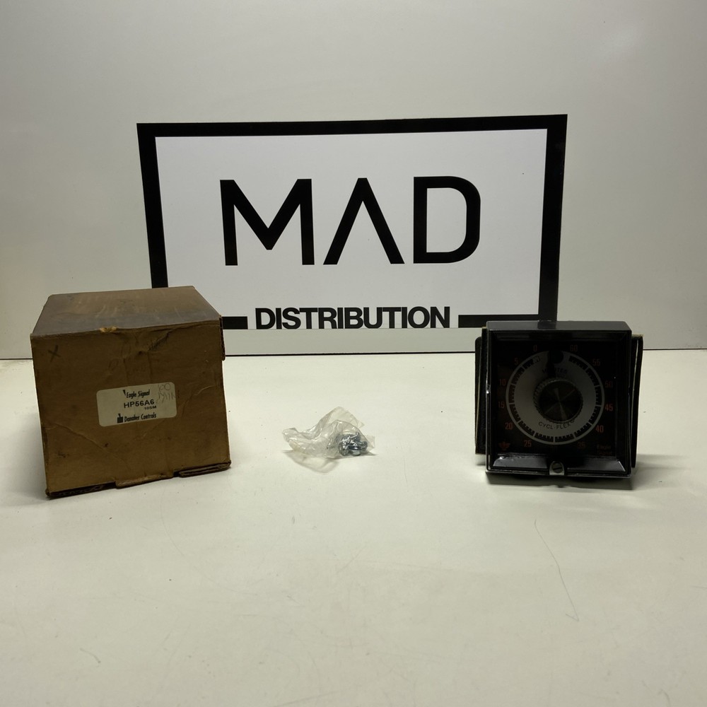 DANAHER CONTROLS HP56A6 TIMER 60 MIN (MISSING BACK HOUSING