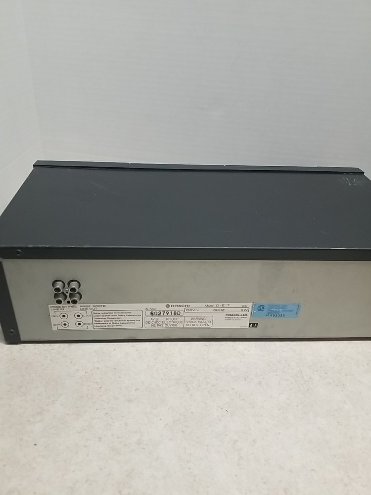 Hitachi D-E17 Cassette Tape Deck HiFi Separates - Powers On Needs Work
