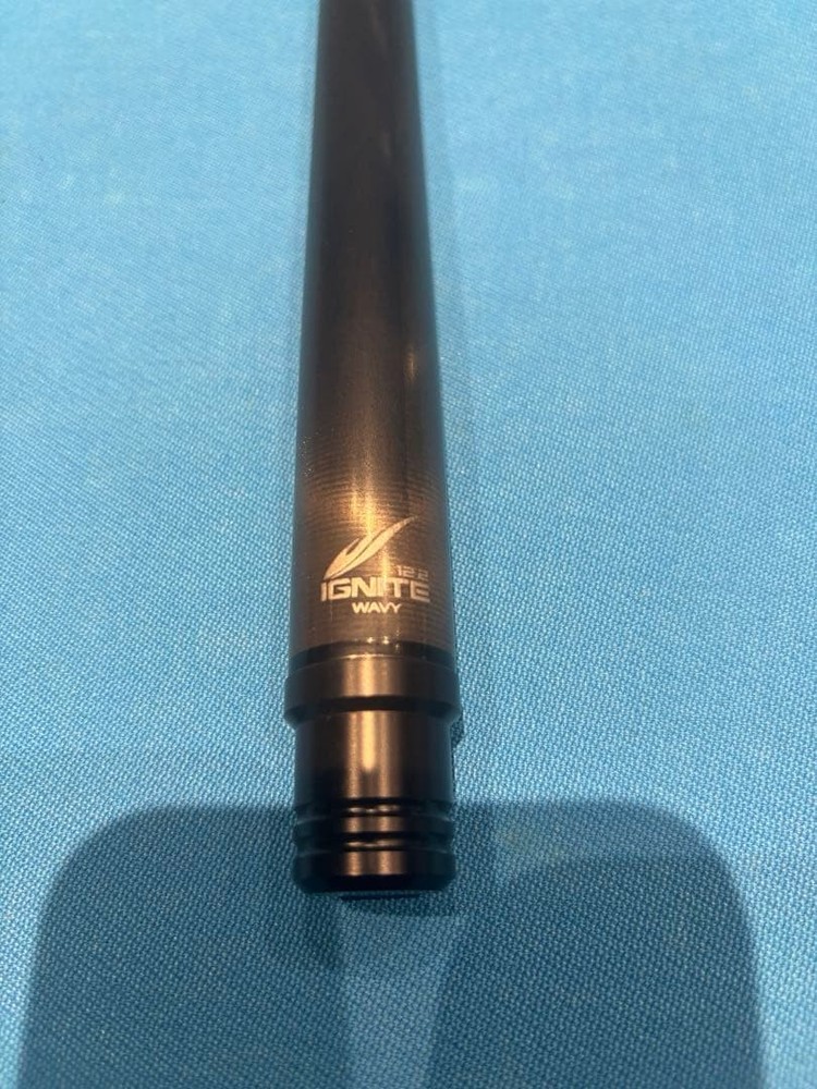 IGNITE Wavy Billiard Cue