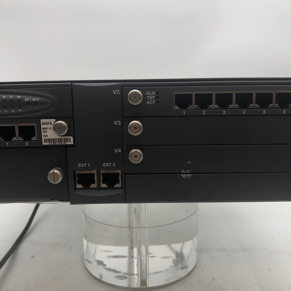 Avaya G700 Media Gateway Powers On
