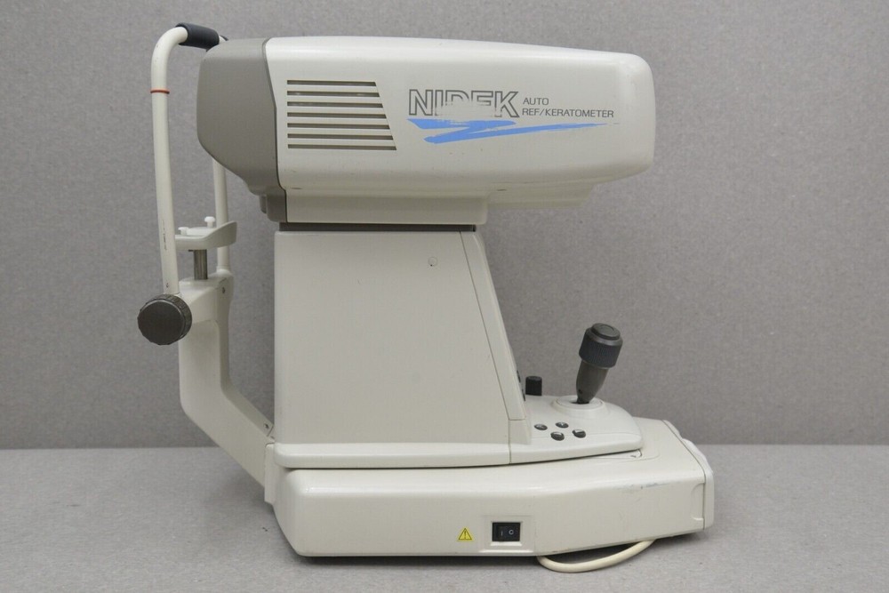 NIDEK ARK-700A Autorefractor/Keratometer - White