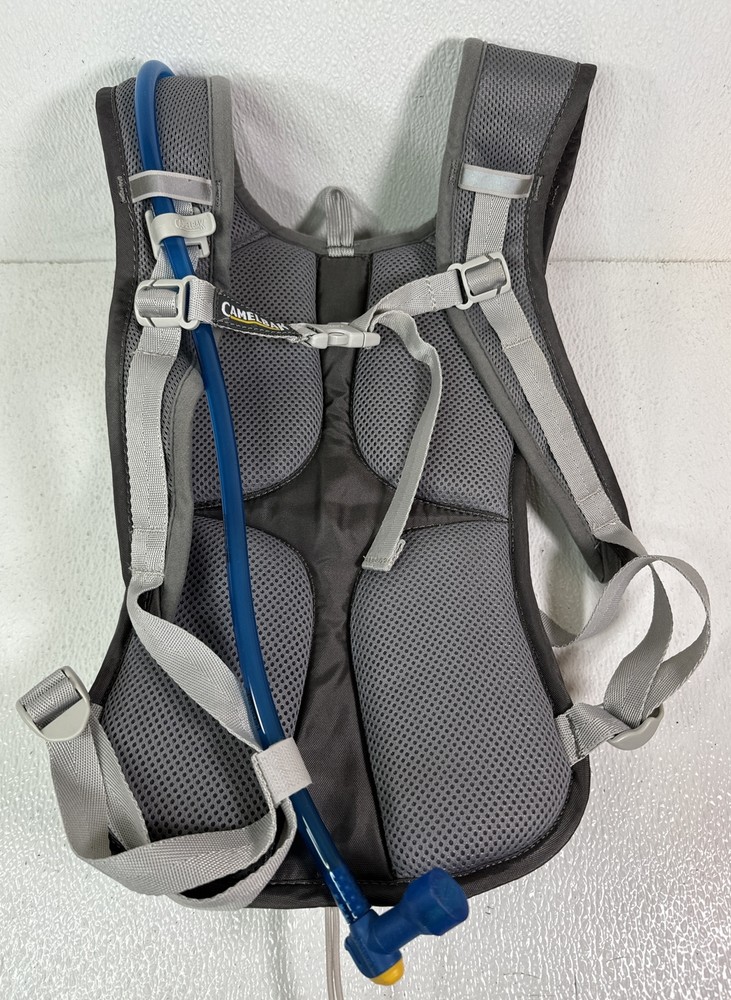 Camelbak 1.5L Gray Classic Hydration Backpack/Pack With Bladder