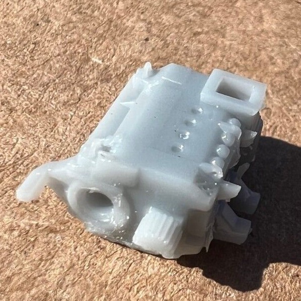 HO scale Traction Power Unit
