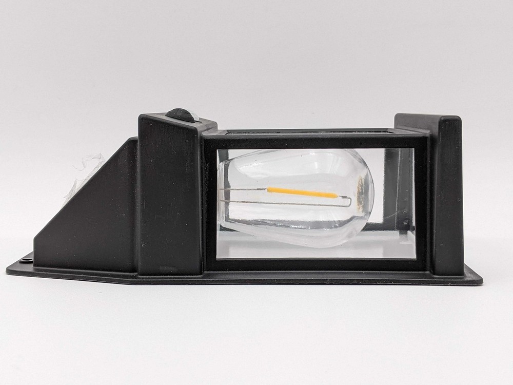 Solar Interaction Wall Lamp