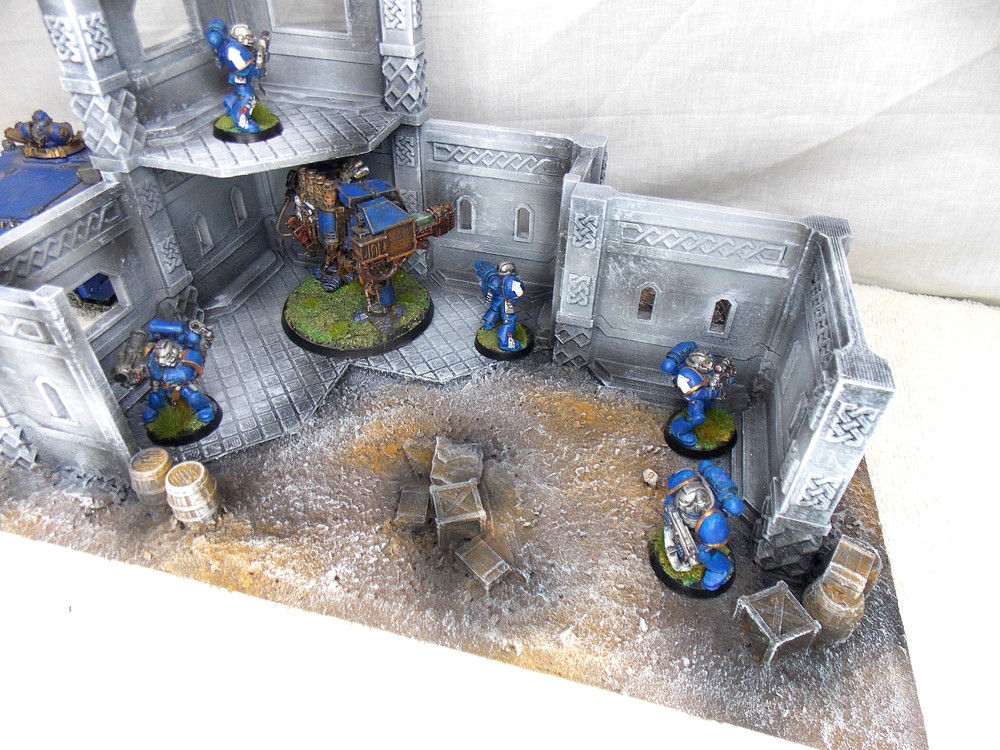 WARGAMING TERRAIN PAINTED BUILDING