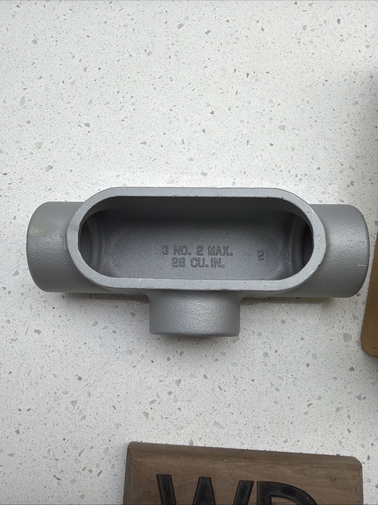 Appleton T57 Conduit Body 1-1/2” Form 7