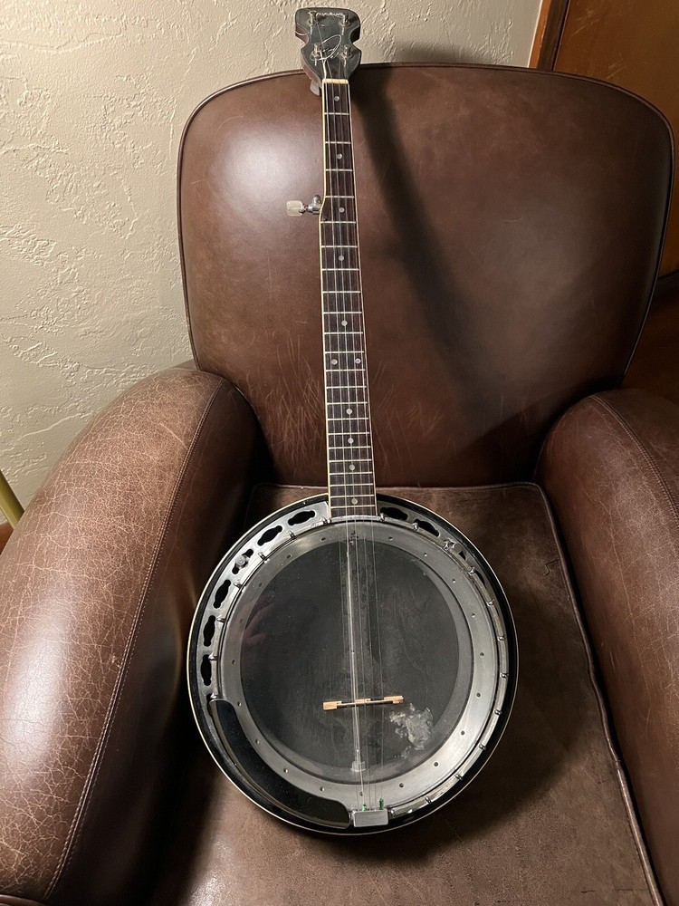 Vintage 1960’s Epiphone 5 String Banjo With Original Case