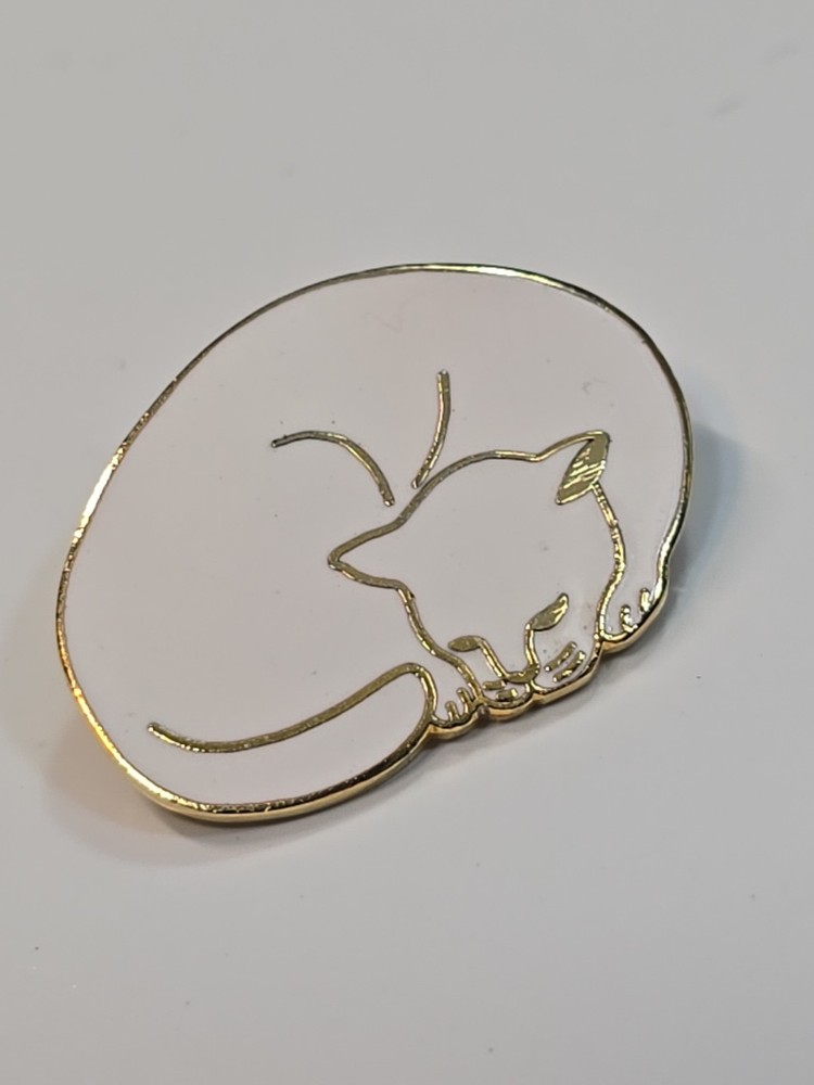 Sleeping White Cat Lapel Pin