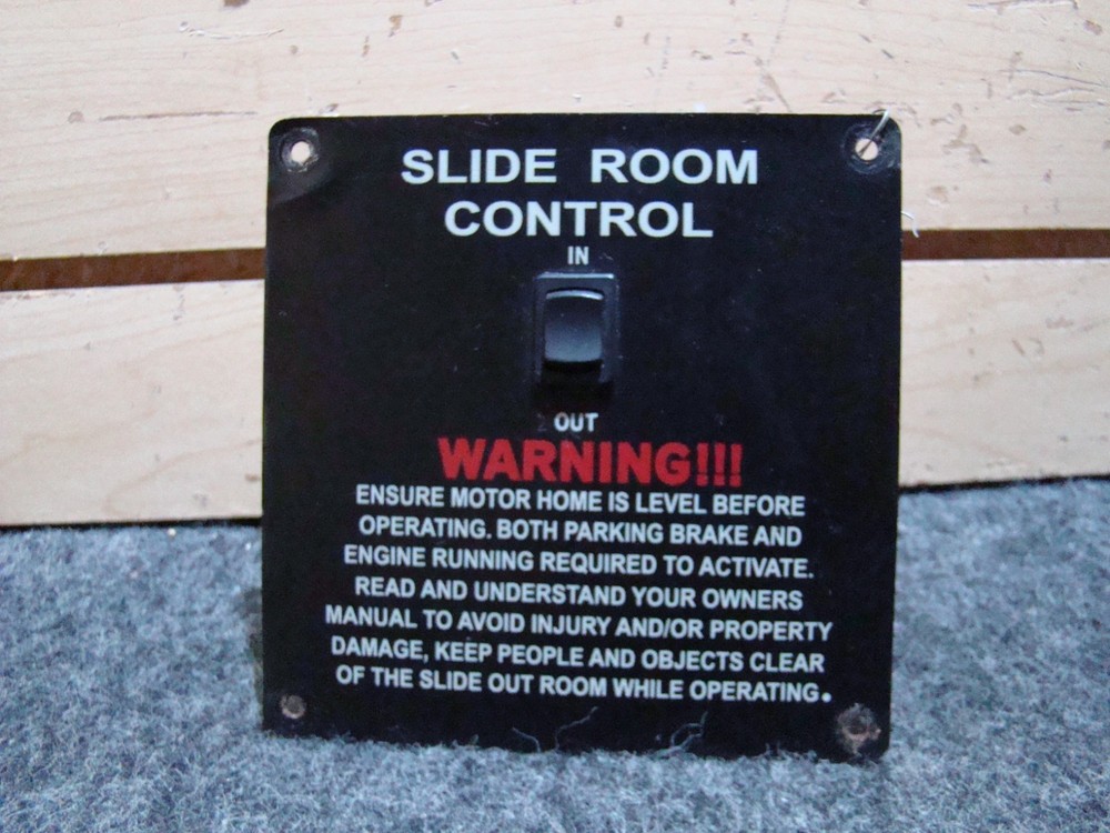 USED RV/MOTORHOME SLIDE ROOM CONTROL SWITCH PANEL