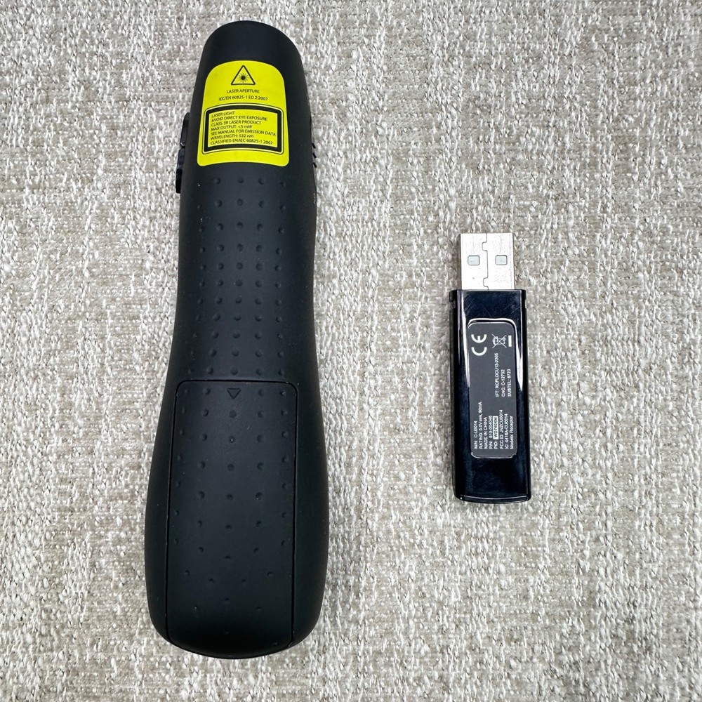 Logitech R800 Laser Pointer Presenter Presentation Clicker Remote Tested Working