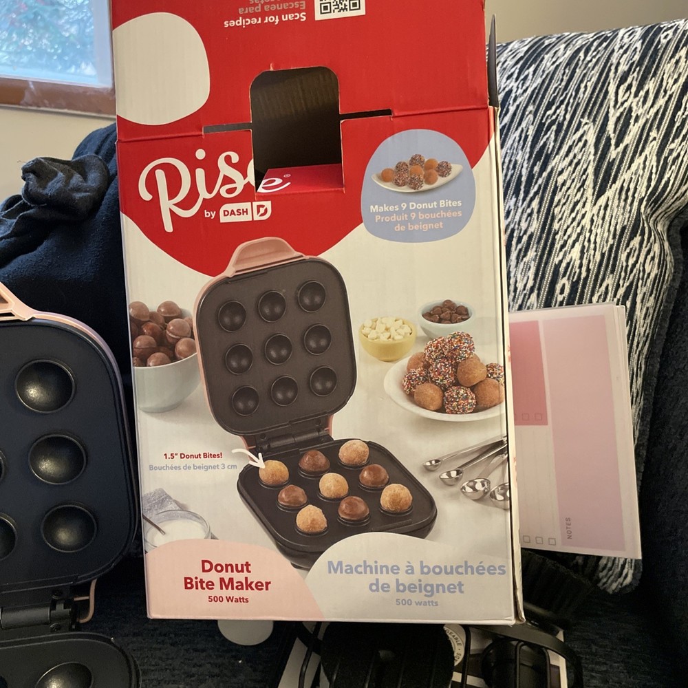 DASH Donut Bite Maker, Pink with Manual, New Ds