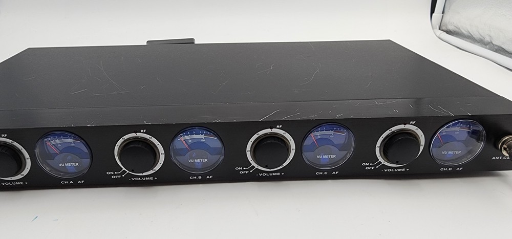 IDOLpro VHF-638 Wireless Microphone system