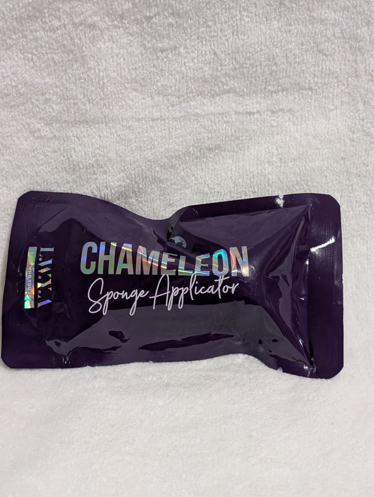LWYA Chameleon sponge applicator New Sealed