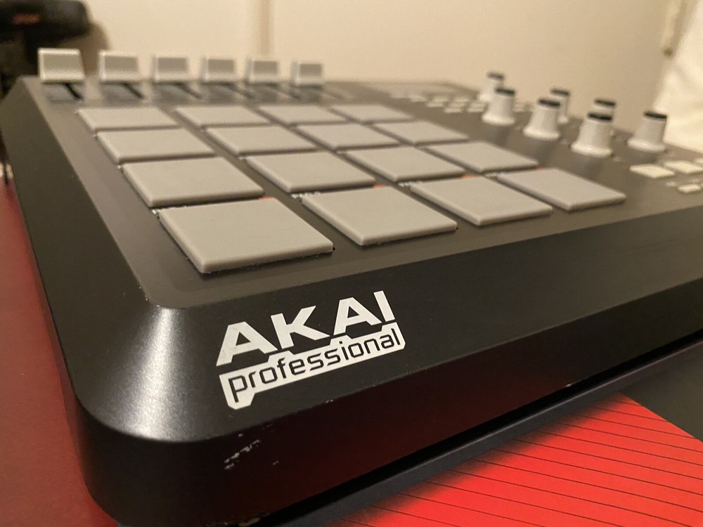 akai mpd 26