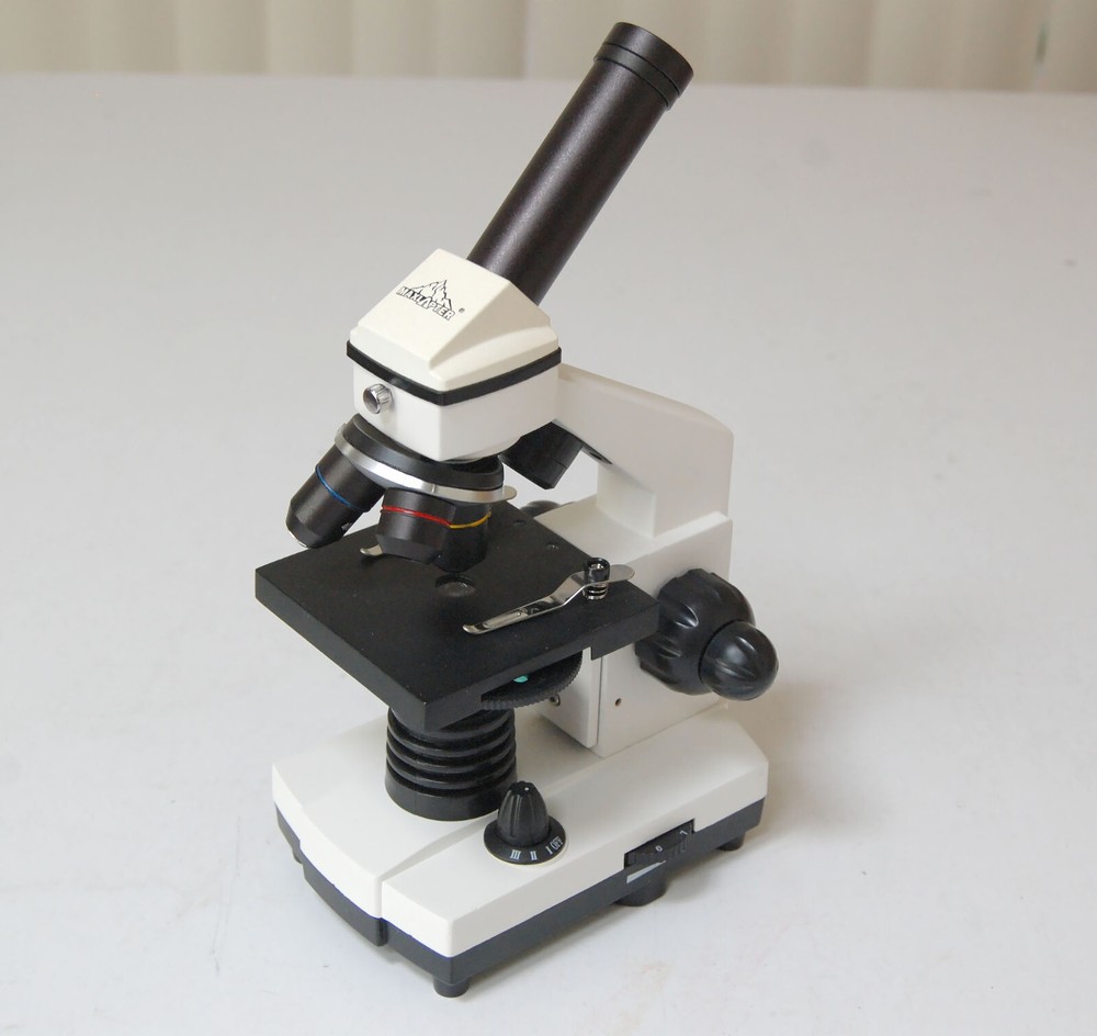MAXLAPTER Microscope 100-1000x Built-in Light Source & Slides NICE!