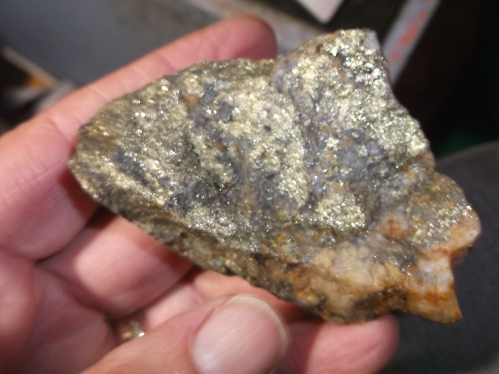 gold silver copper ore, 130 grams samples ,ore high grade .