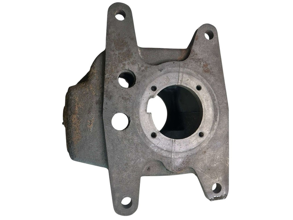 CHEVY / GM 3 SPEED TRANSMISSION Bare Main CASE 3837552
