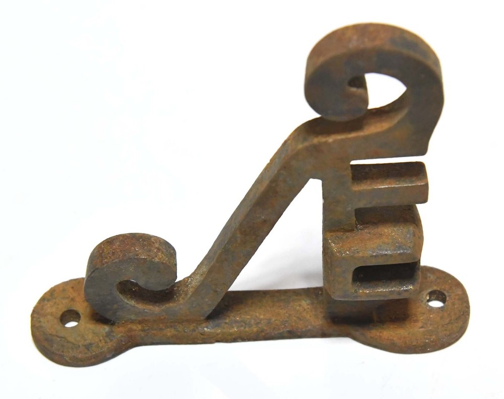 VINTAGE UNIQUE CAST IRON WALL MOUNT SHELF BRACKET BRACES