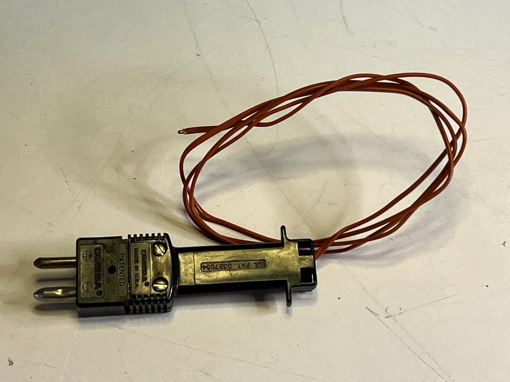 Omega Model CSC32 Benchtop Controller with Type J Thermocouple Assembly