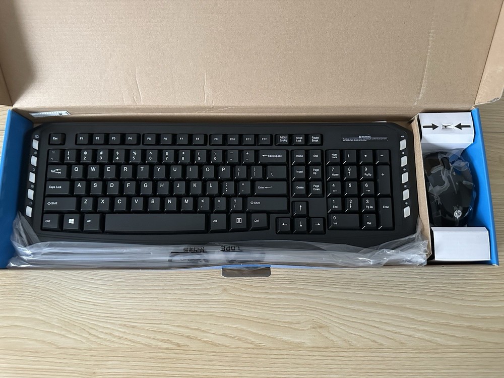 HP Classic Desktop Wireless Keyboard and Mouse Combo USB Receiver New Open Box