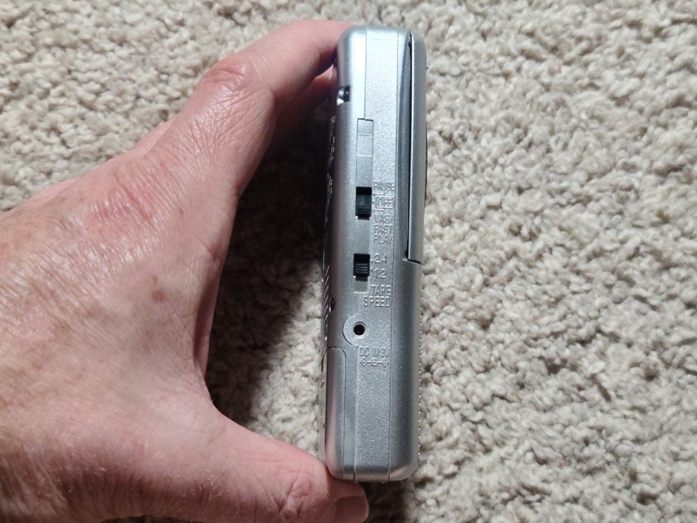 Panasonic RN-405 VAS Voice Activated System Handheld Cassette Recorder