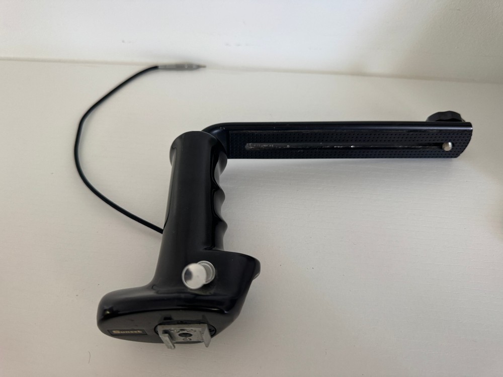 Sunset Brand Camera L-shaped Flash Bracket Mount