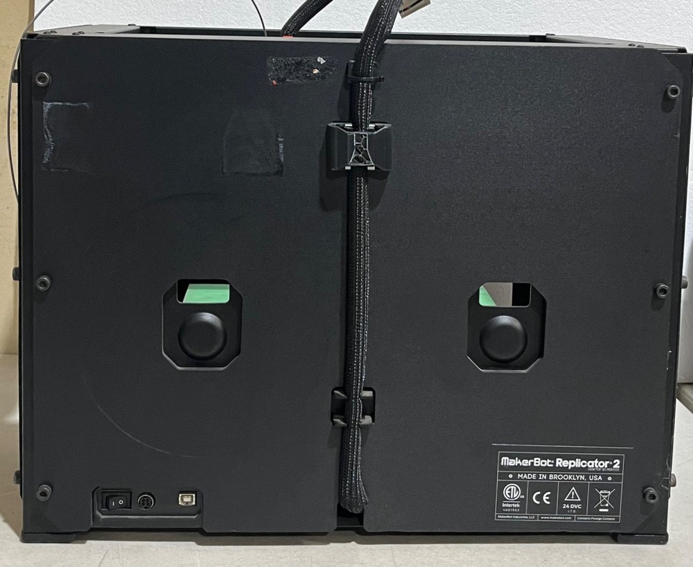 MakerBot Replicator 2 Desktop 3D Printer (FOR PARTS ONLY)