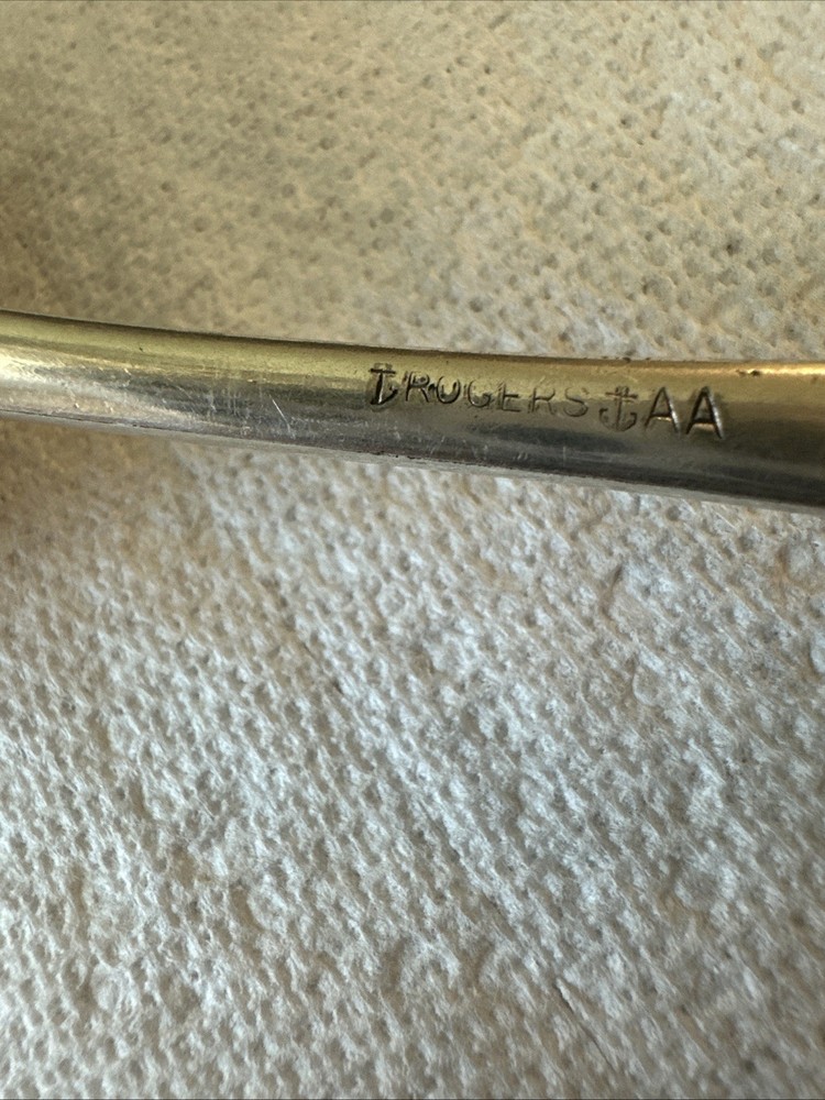 INTERNATIONAL SILVER America Pattern PIE SERVER 9 1/2” Long 3”Wide Silverplate