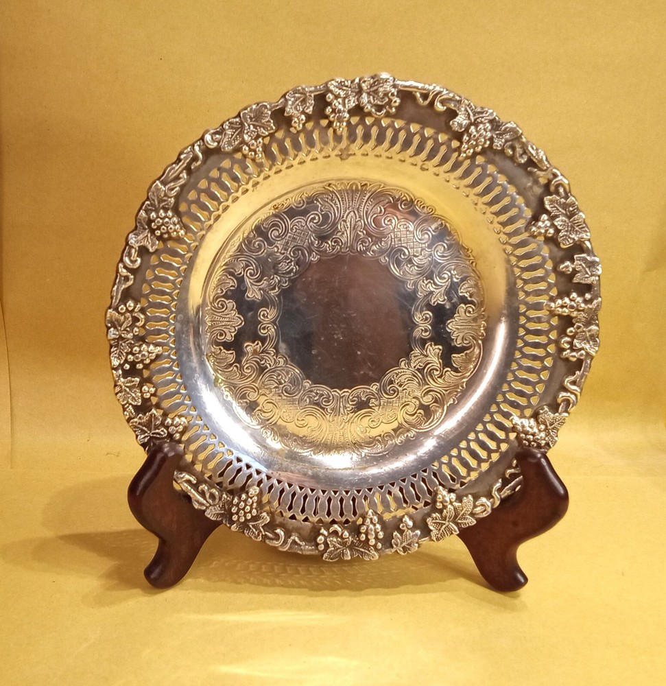SILVERPLATE WINE BOTTLE COASTER, QUALITY RAISED GRAPE PATTERN WITH FILAGREE EDGE