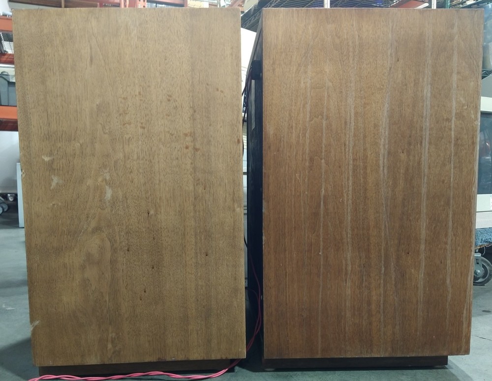 Original Klipsch Heresy Speaker (2 speakers available).