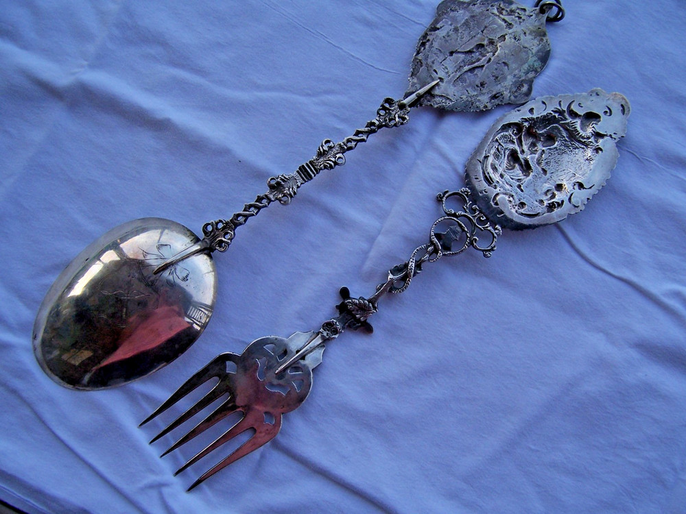ENORMOUS HALLMARKED ORNATE DUTCH SOLID SILVER SERVING FORK & SPOON SET 396 grams