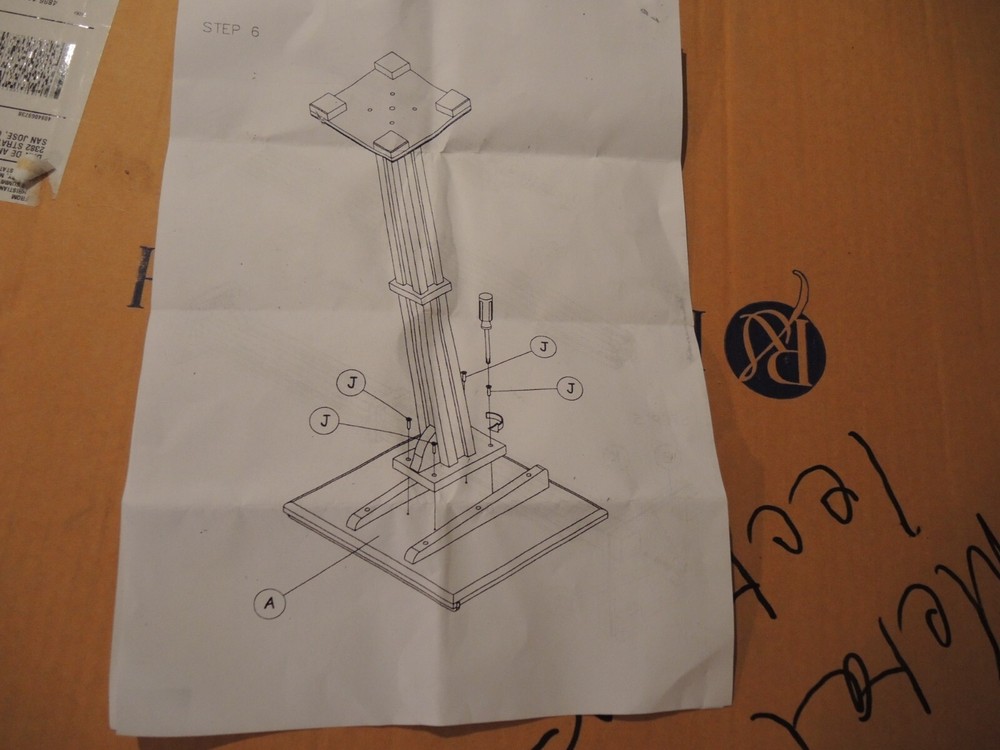 NIB - Robert Smith Standing Lectern / Podium - Walnut - MD016NB