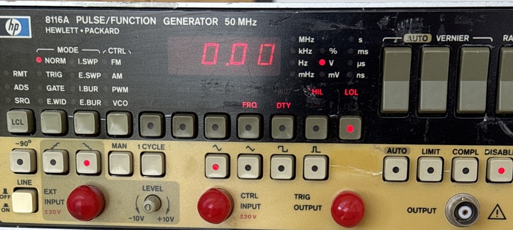 Keysight 8116A Pulse/Function Generator 50 MHz