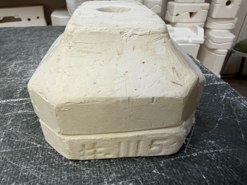 VINTAGE HEIRLOOM CERAMIC MOLD #1115 SOAP DISH