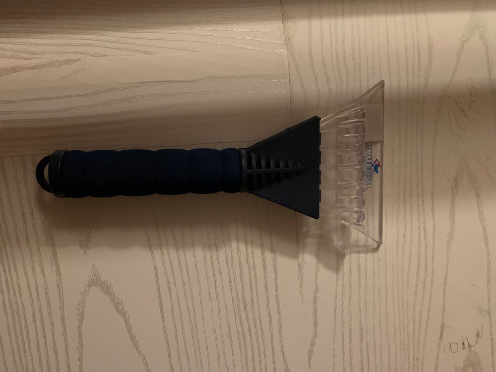 BLUECOL - Premium Ice Scraper ~ WINTER ESSENTIAL