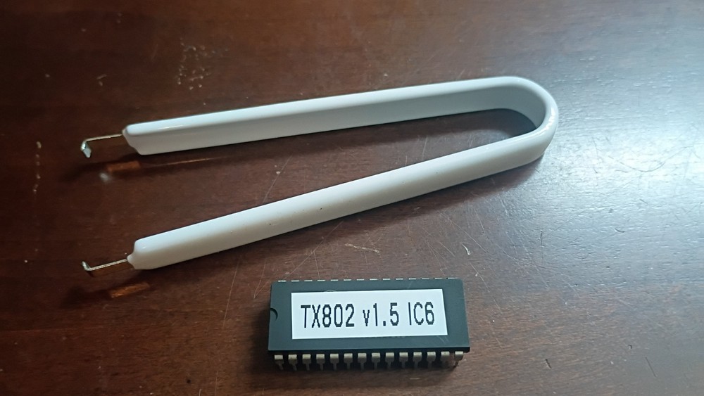 Yamaha TX802 EPROM Upgrade Chip v1.5 plus Chip Puller Tool