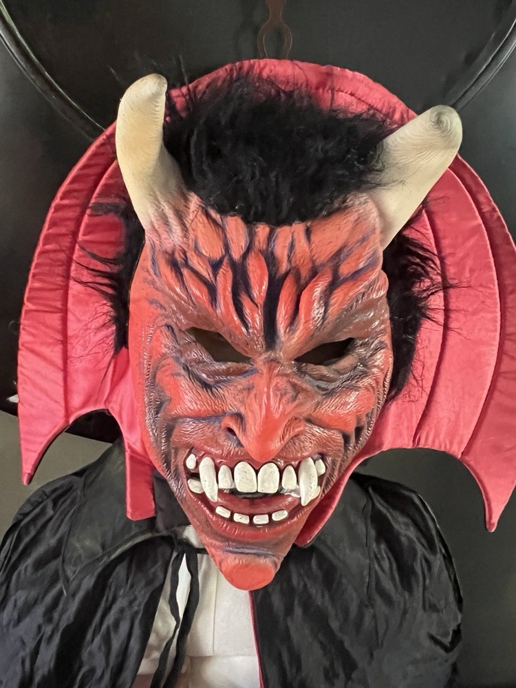 1996 Be Something Studio B.S.S. Royal Devil Halloween Mask And Cape