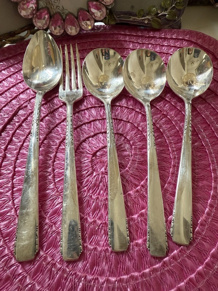 1881 Silver Plate 6 Pieces Oneida