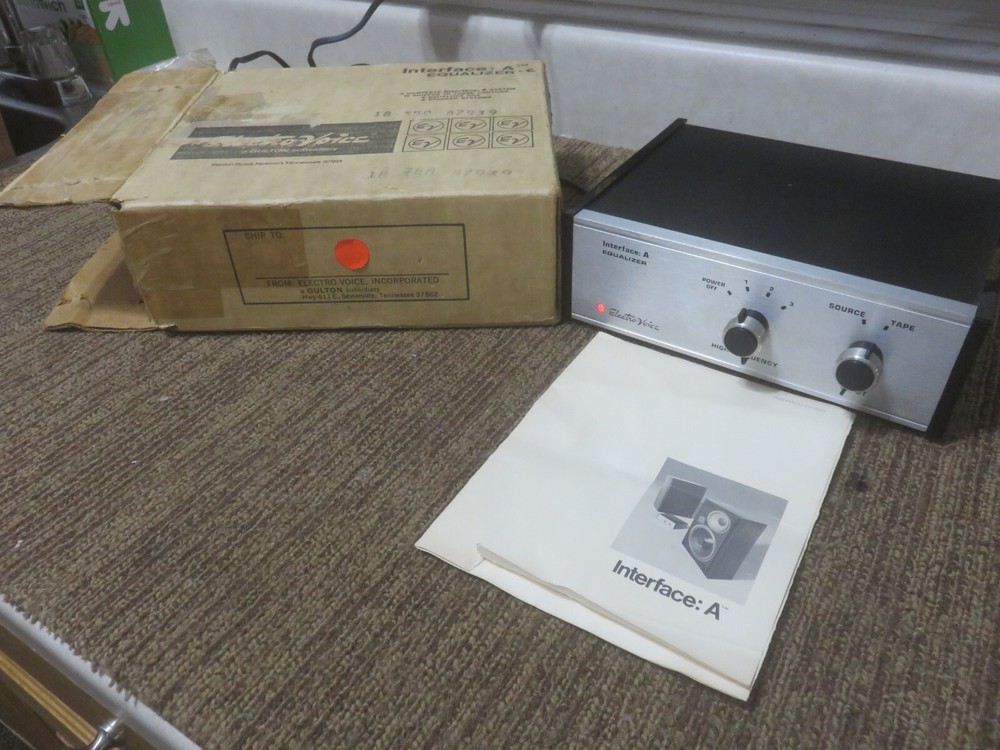 ELECTROVOICE INTERFACE A EQUALIZER STILL IN FACTORY BOX