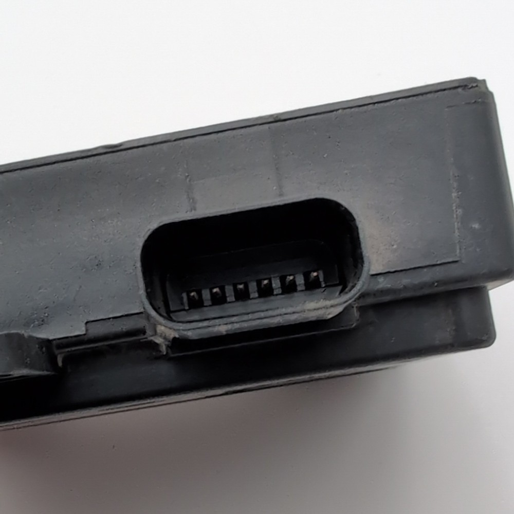 2011 2012 Lincoln MKT Blind Spot Sensor Control Module AA5T-14C689-CA