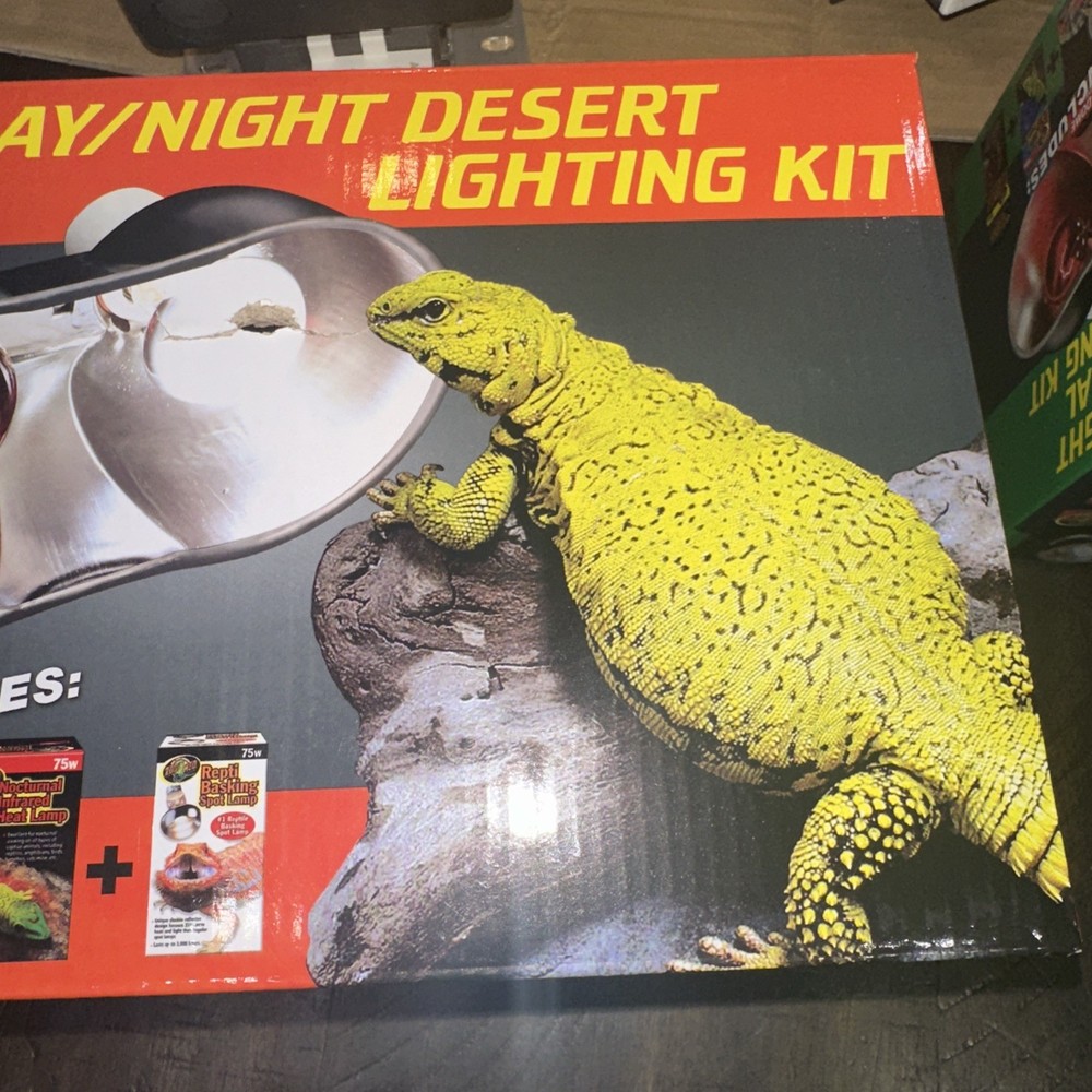 Zoo Med Day Night Desert Lighting Kit (D2)