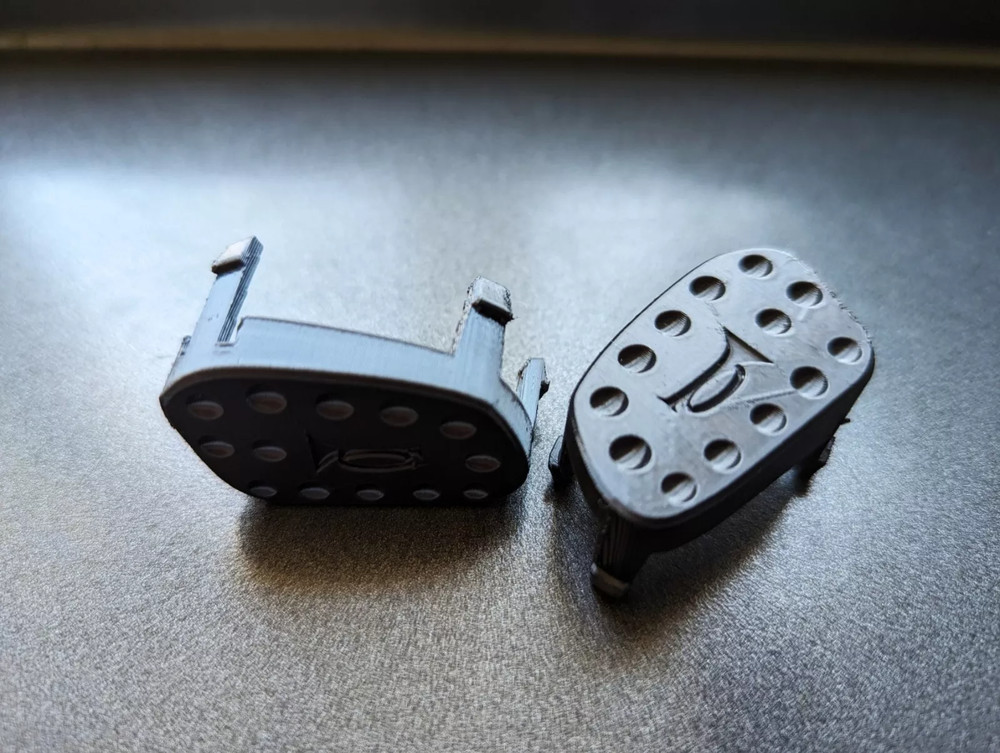 Land Rover Discovery 2 Horn Button Covers – Left & Right Pair