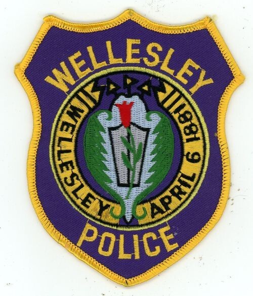 MASSACHUSETTS MA WELLESLEY POLICE NICE SHOULDER PATCH SHERIFF
