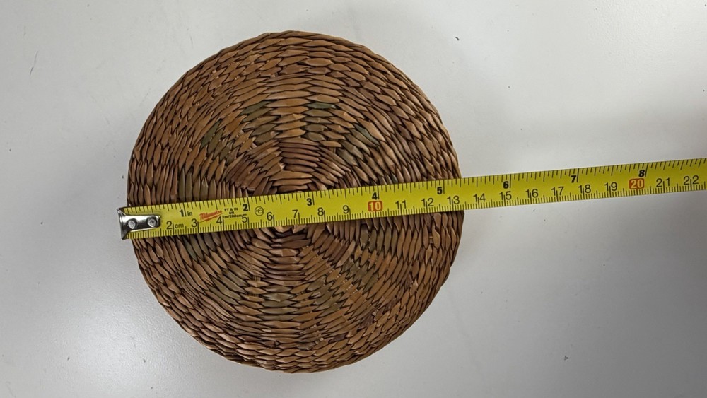 Vintage Fine 5" Woven Lidded Basket