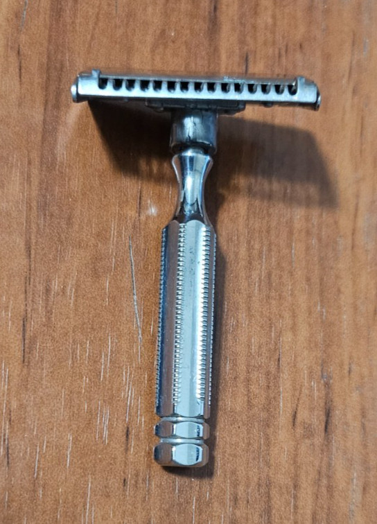 Ever-Ready vintage razor